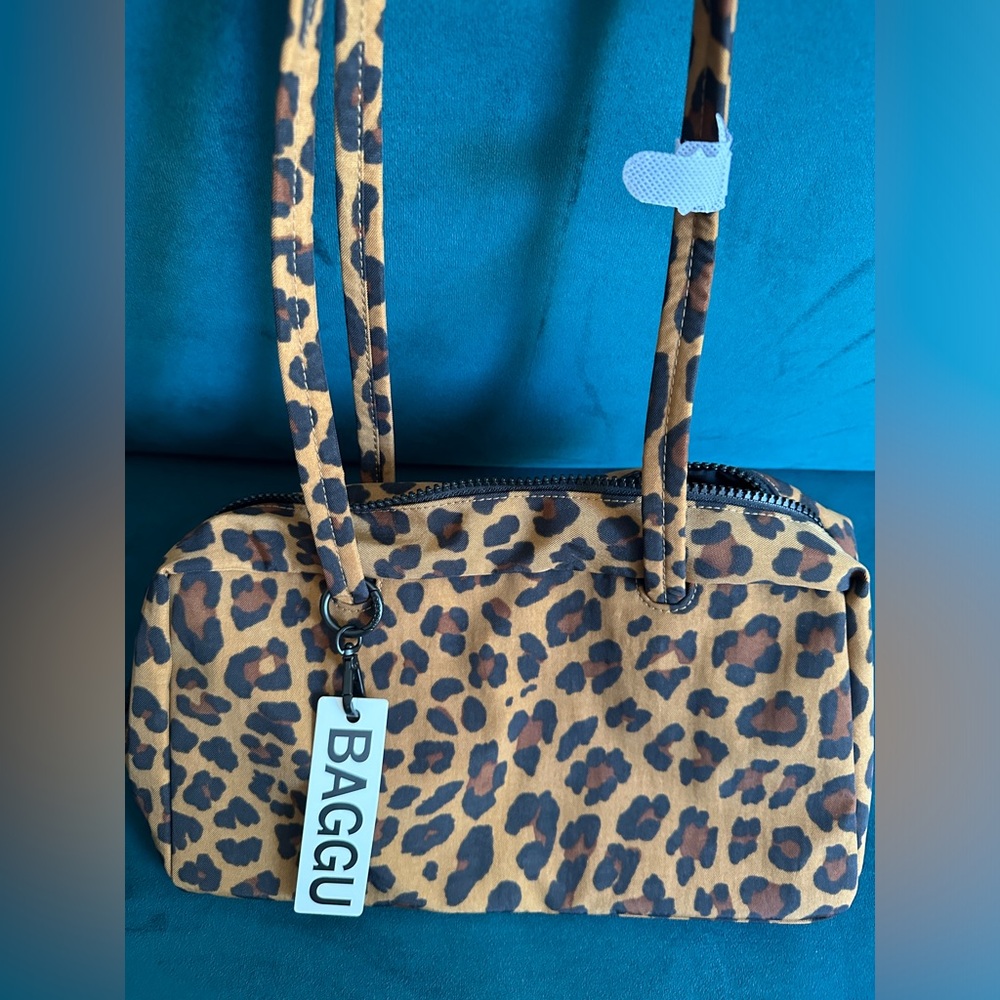 BAGGU Leopard Print Shoulder Bag